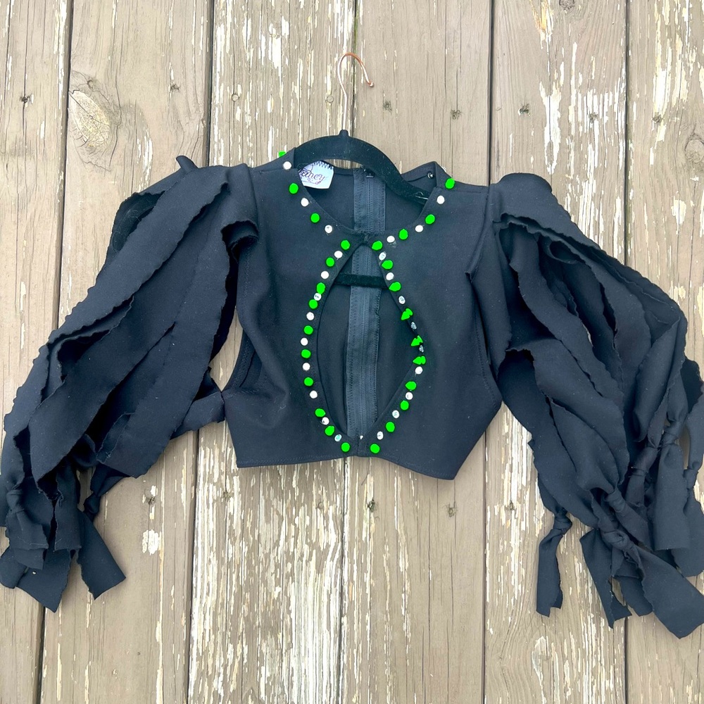 FANCY BY FRANCESCA WATSON DESIGNER SAMPLE SALEALERT BLACK STUDDED CROP TOP SMALL